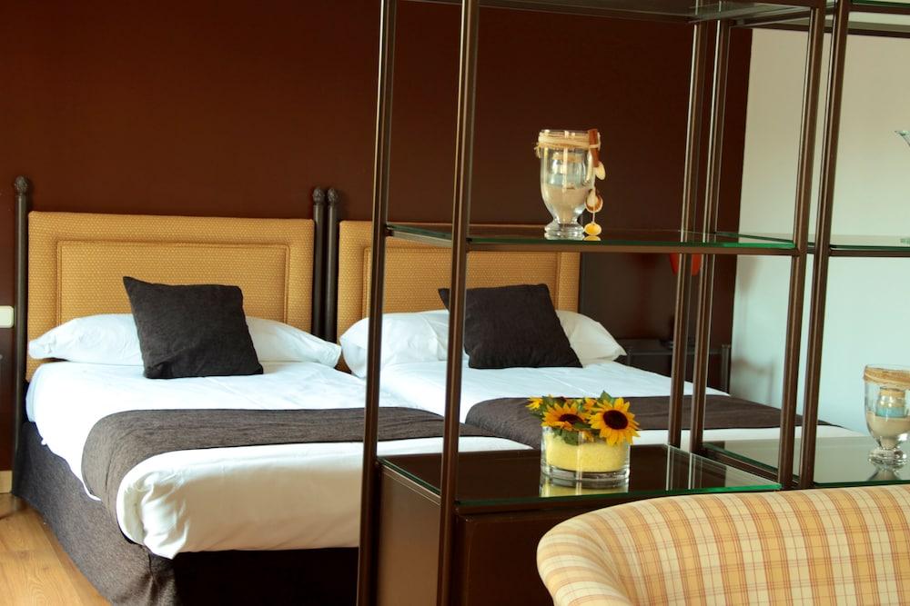 Termes Montbrio Hotel & Spa Montbrio del Camp Ngoại thất bức ảnh