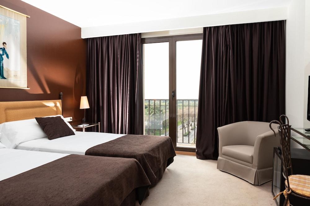 Termes Montbrio Hotel & Spa Montbrio del Camp Ngoại thất bức ảnh