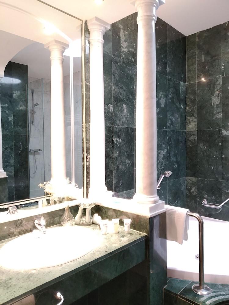 Termes Montbrio Hotel & Spa Montbrio del Camp Ngoại thất bức ảnh